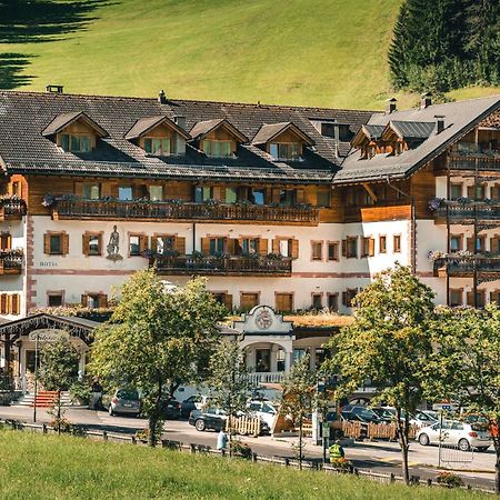 Kristallhotel Corona-Krone サン・ヴィジリオ・ディ・マレッベ エクステリア 写真