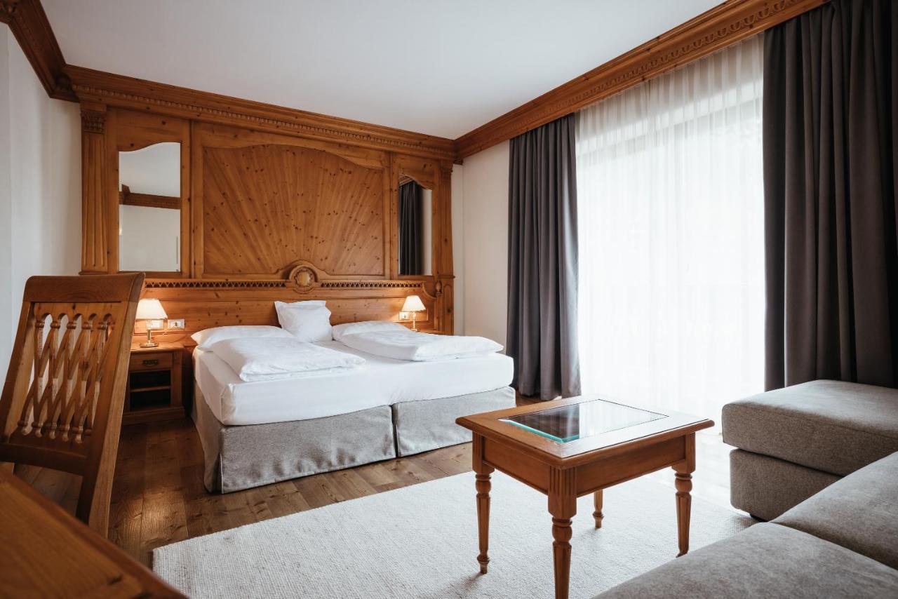 Kristallhotel Corona-Krone サン・ヴィジリオ・ディ・マレッベ エクステリア 写真