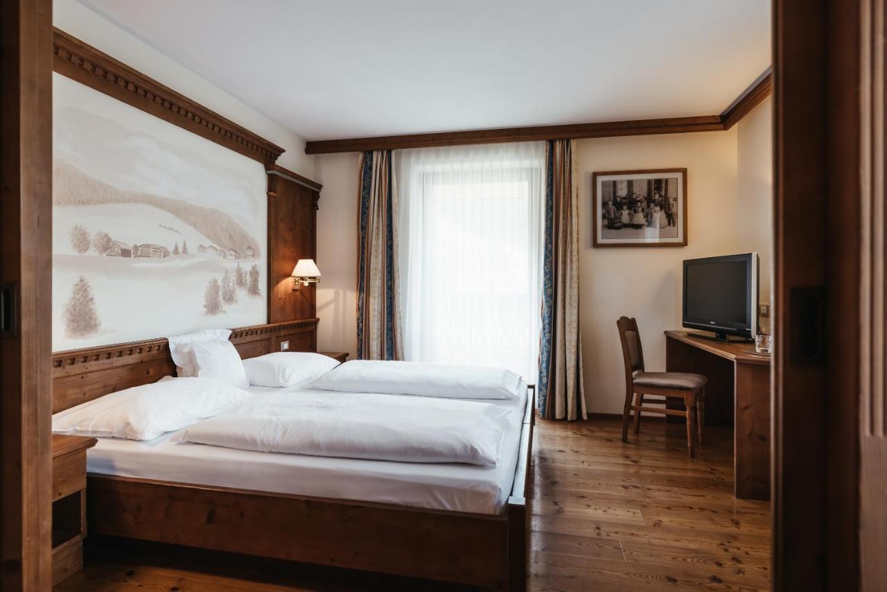 Kristallhotel Corona-Krone サン・ヴィジリオ・ディ・マレッベ エクステリア 写真
