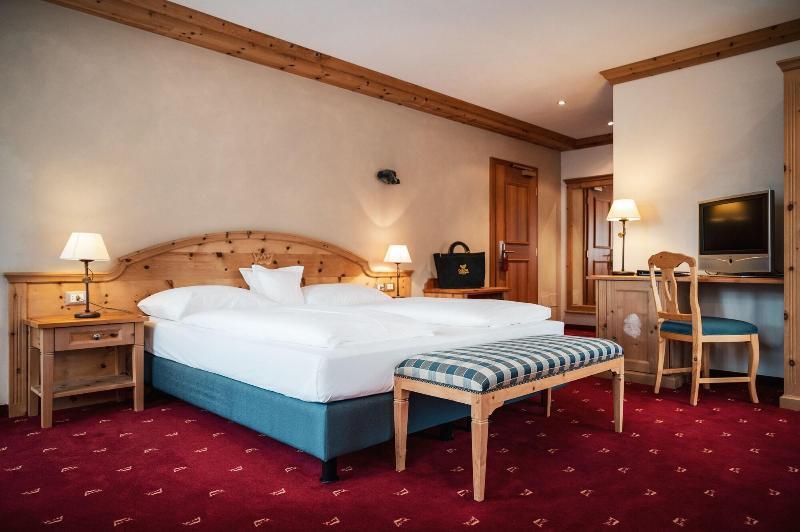 Kristallhotel Corona-Krone サン・ヴィジリオ・ディ・マレッベ エクステリア 写真