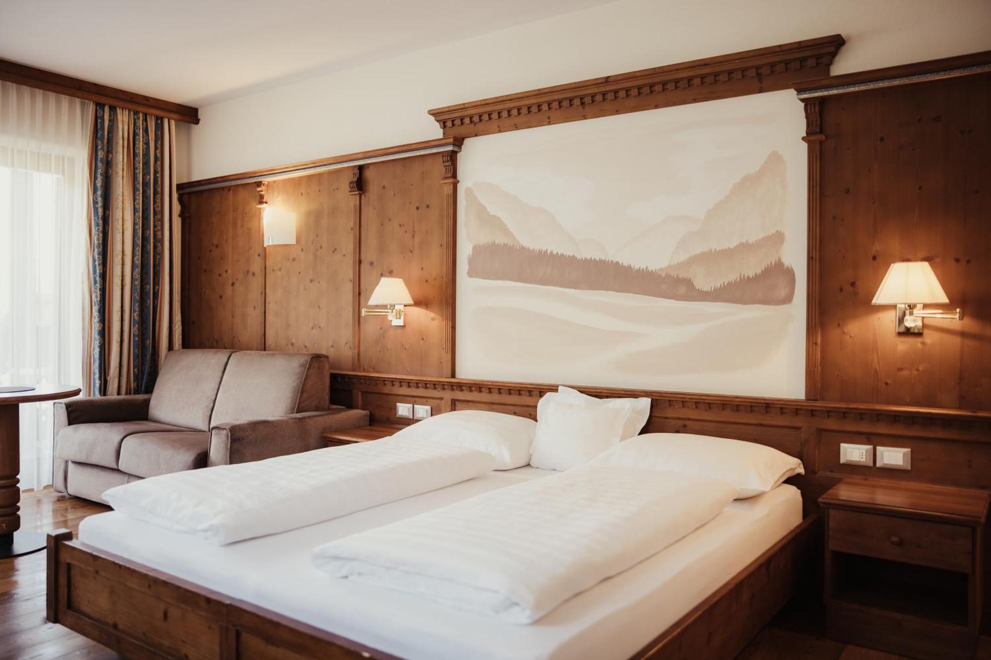Kristallhotel Corona-Krone サン・ヴィジリオ・ディ・マレッベ エクステリア 写真