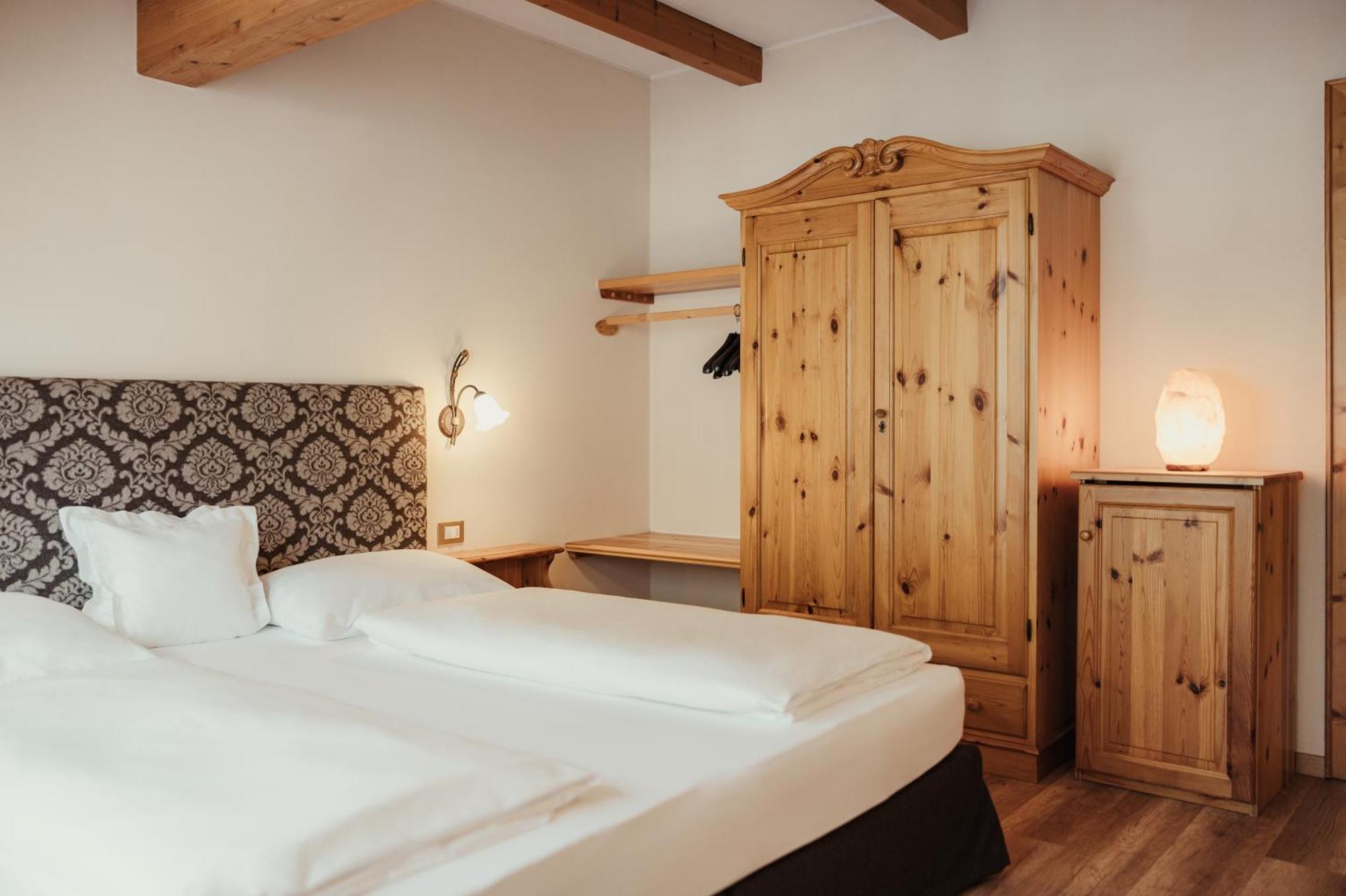 Kristallhotel Corona-Krone サン・ヴィジリオ・ディ・マレッベ エクステリア 写真
