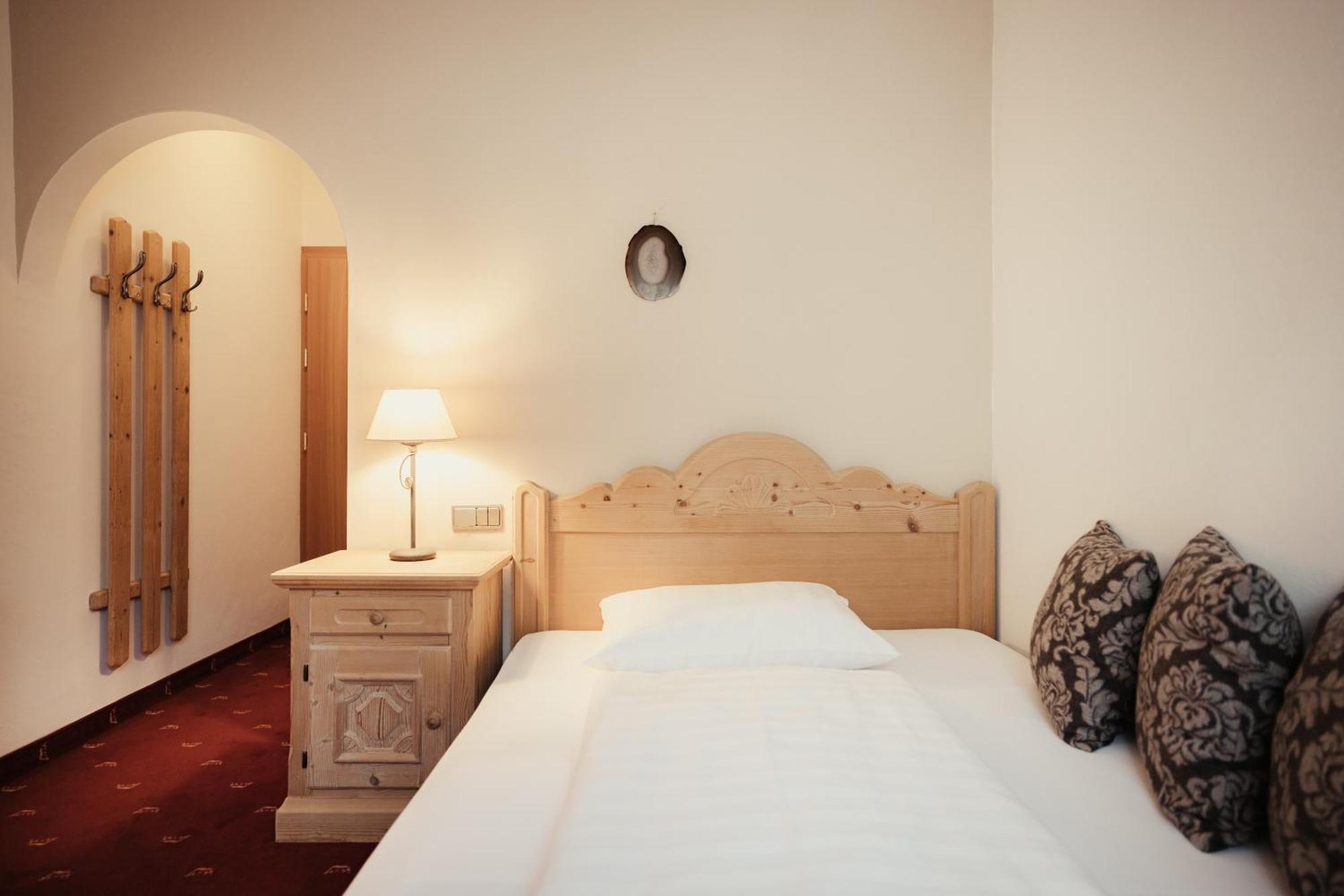 Kristallhotel Corona-Krone サン・ヴィジリオ・ディ・マレッベ エクステリア 写真