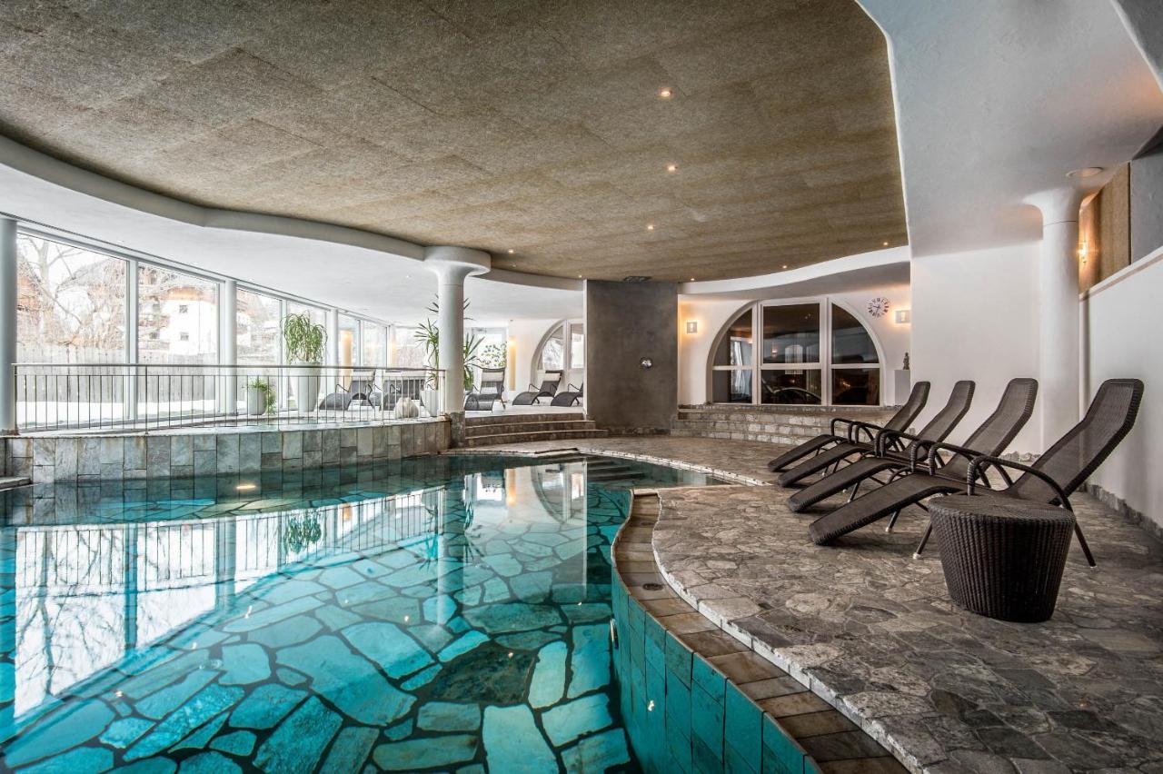 Kristallhotel Corona-Krone サン・ヴィジリオ・ディ・マレッベ エクステリア 写真