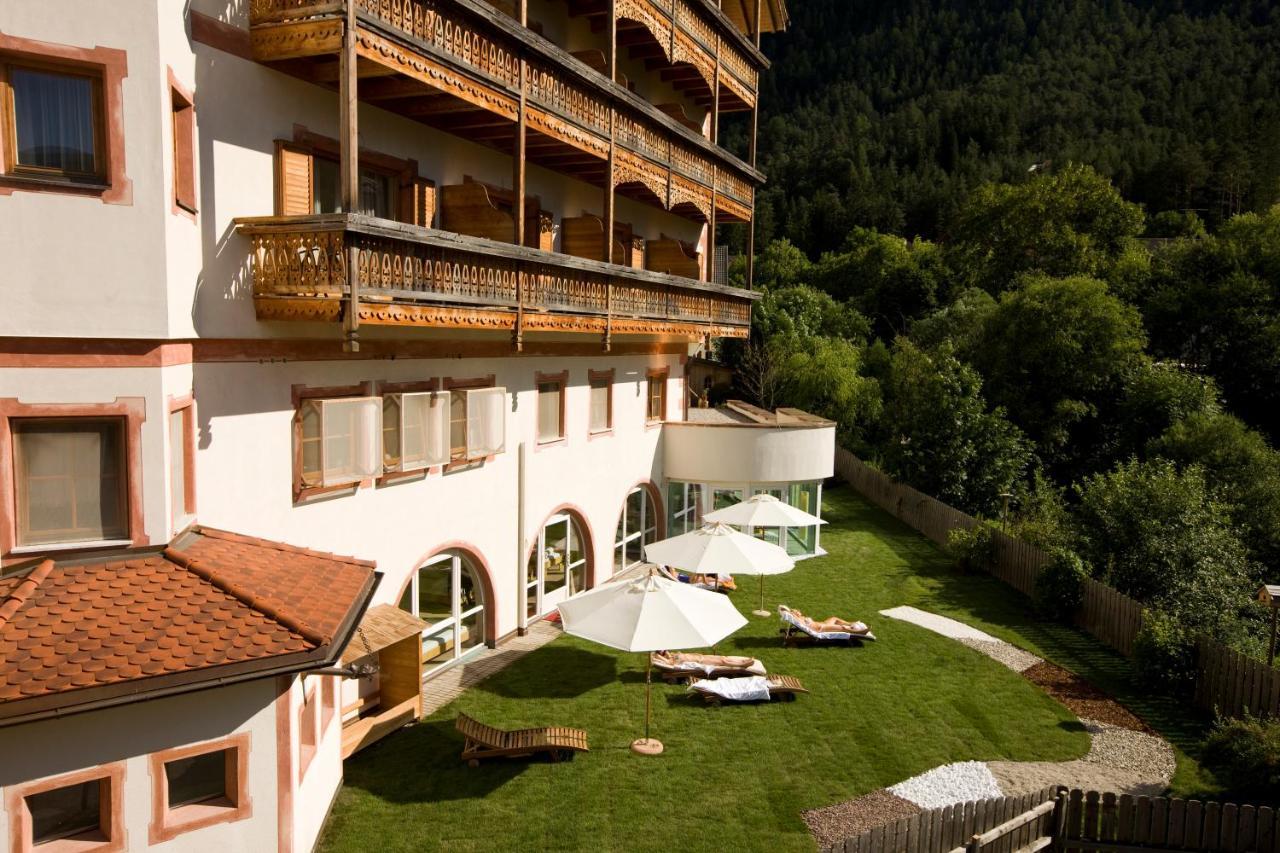 Kristallhotel Corona-Krone サン・ヴィジリオ・ディ・マレッベ エクステリア 写真